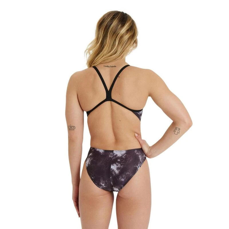 Arena Damesbadpak Met Allover Challenge Back - Zwart/Zwart Multi 2 Arena Damesbadpak Met Allover Challenge Back - Zwart/Zwart Multi - Afbeelding 2