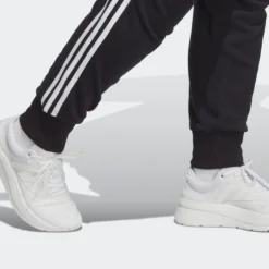 ADIDAS Essentials 3-Stripes French Terry Cuffed Broek (Grote Maat) -Regatta Verkoopwinkel essentials 3 stripes french terry cuffed broek grote maat 4