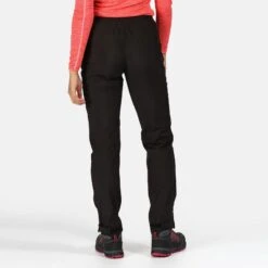 Regatta Highton Waterdichte Wandeloverbroek Voor Dames - Zwart -Regatta Verkoopwinkel highton waterdichte wandeloverbroek voor dames zwart 4