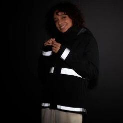 BTWIN Warme Fiets Regenjas Dames Stad 540 Zichtbaarheid 's Nachts -Regatta Verkoopwinkel warme fiets regenjas dames stad 540 zwart zichtbaarheid s nachts 10