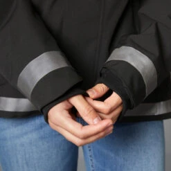 BTWIN Warme Fiets Regenjas Dames Stad 540 Zichtbaarheid 's Nachts -Regatta Verkoopwinkel warme fiets regenjas dames stad 540 zwart zichtbaarheid s nachts 7